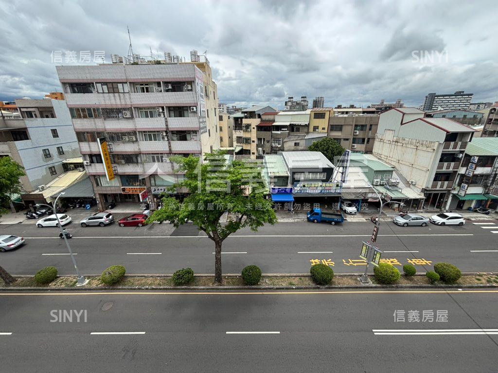 正建成路獨棟雙店面房屋室內格局與周邊環境