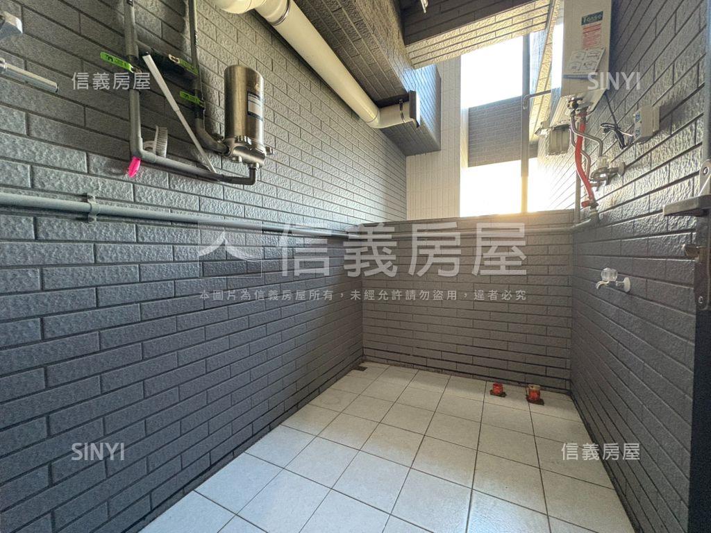 雙公園高樓三房平車房屋室內格局與周邊環境