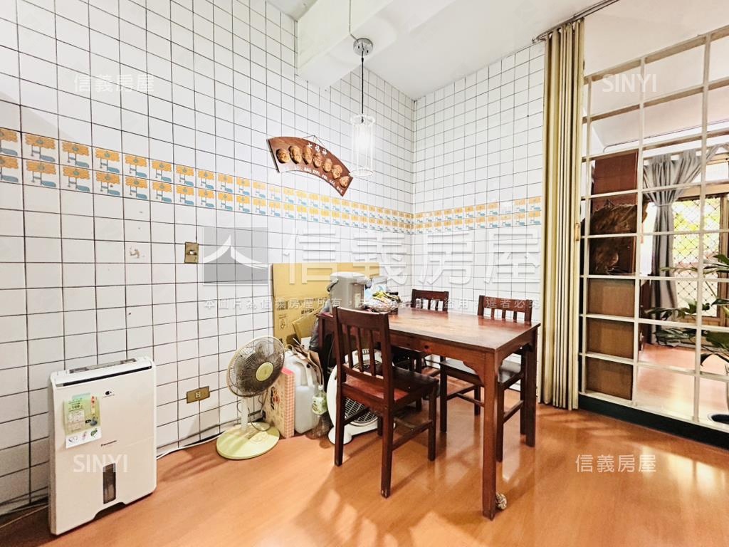 前後陽台．方正公寓３樓房屋室內格局與周邊環境