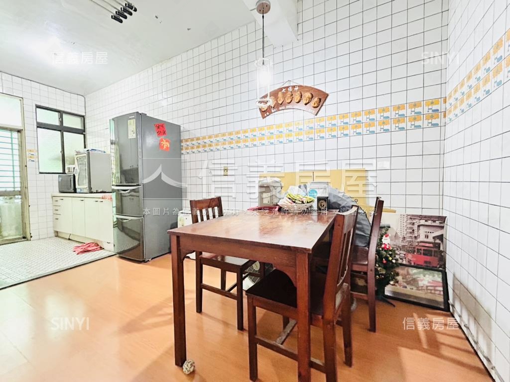 前後陽台．方正公寓３樓房屋室內格局與周邊環境