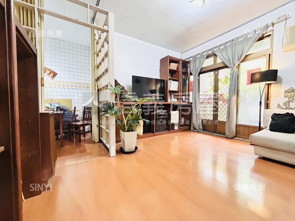 前後陽台．方正公寓３樓房屋室內格局與周邊環境