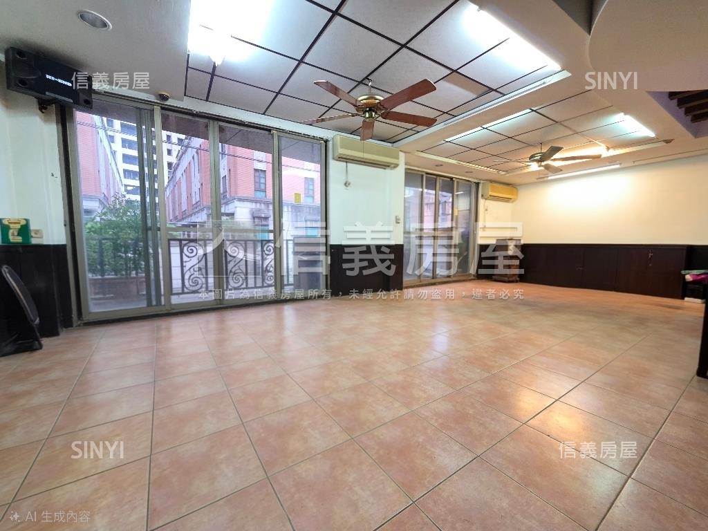 二期公園旁雙併透店房屋室內格局與周邊環境