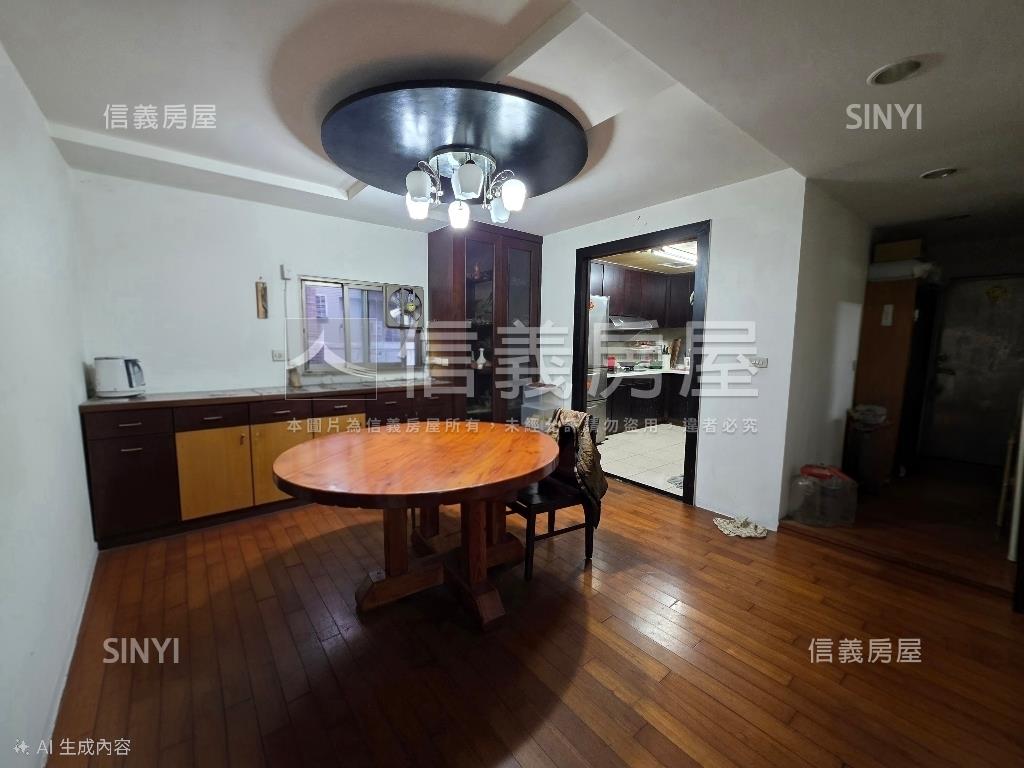 二期公園旁雙併透店房屋室內格局與周邊環境