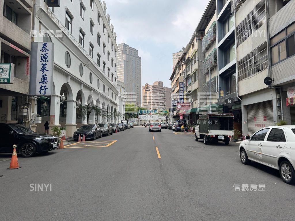 中正國小旁首購成家華廈房屋室內格局與周邊環境