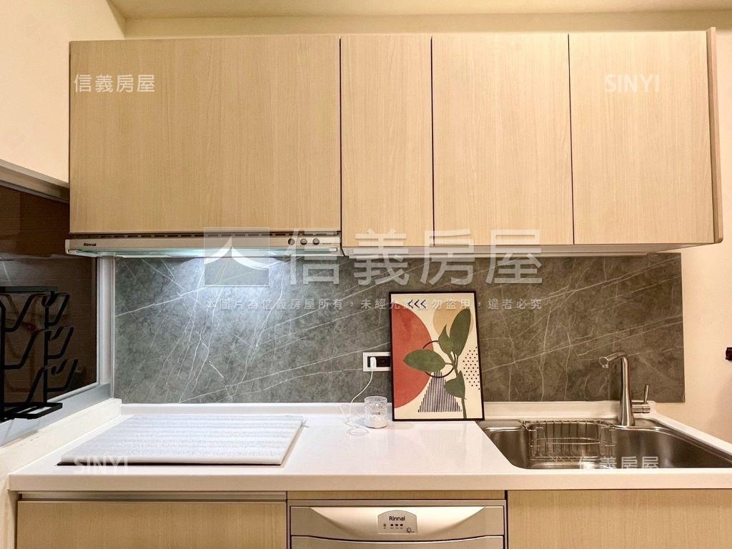 ☀️火車站。成大兩房美居房屋室內格局與周邊環境