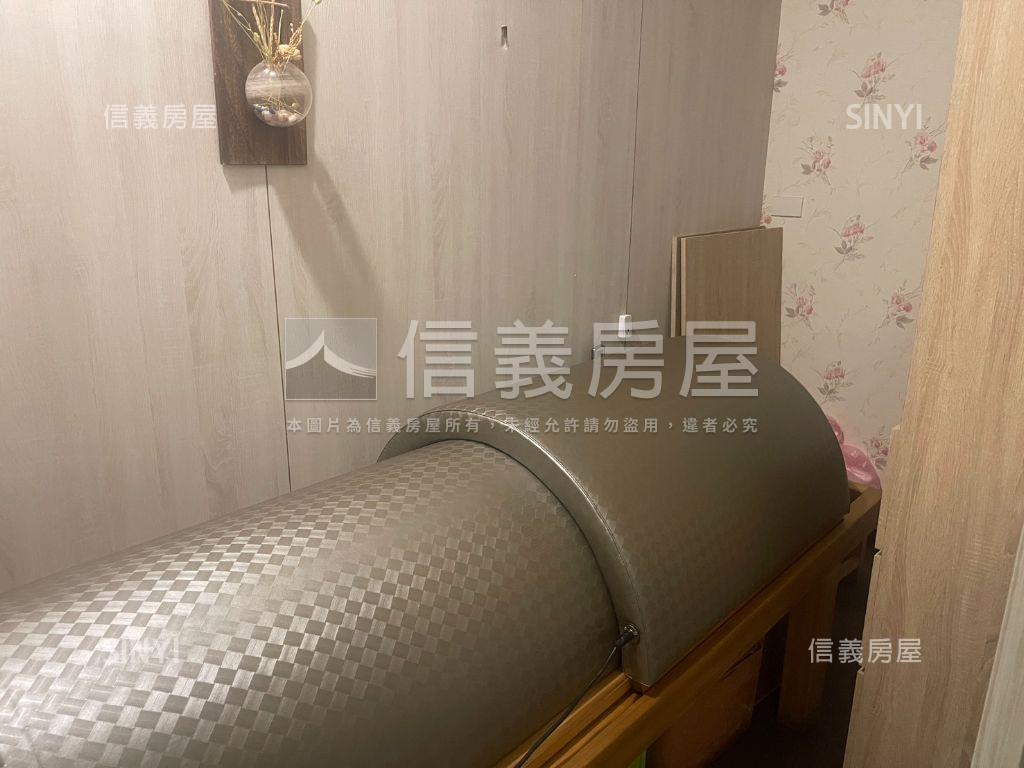 小港名發新境金店面房屋室內格局與周邊環境