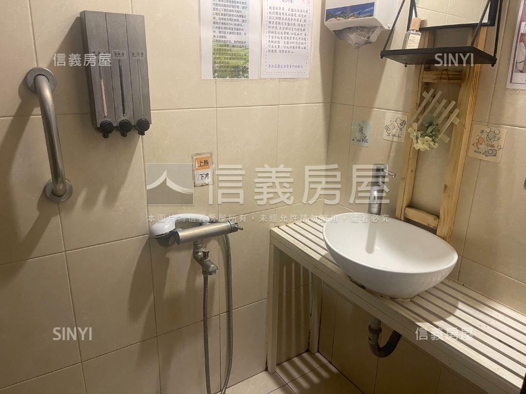 小港名發新境金店面房屋室內格局與周邊環境