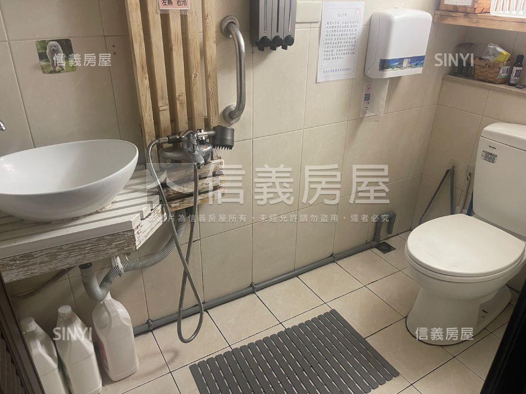 小港名發新境金店面房屋室內格局與周邊環境
