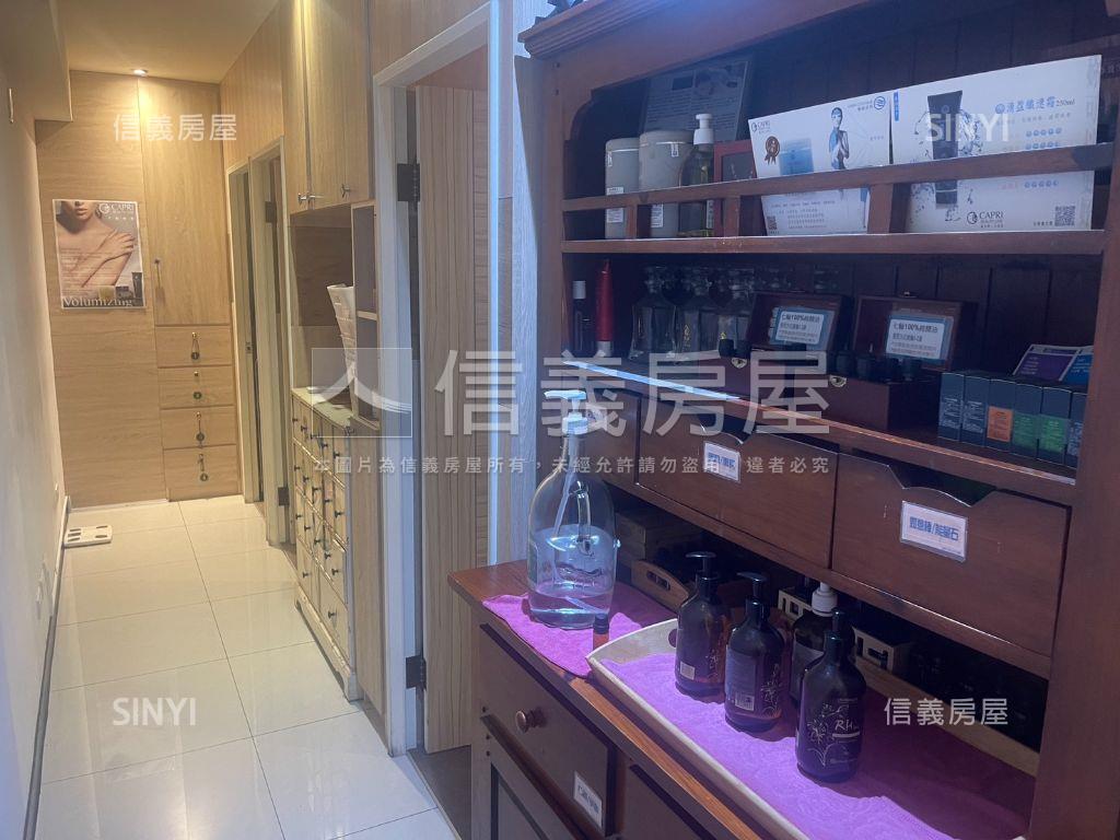 小港名發新境金店面房屋室內格局與周邊環境