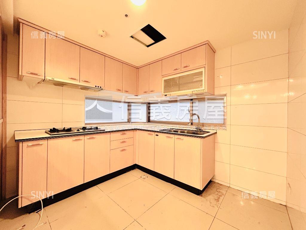 財政局標售—梵帝崗之２房屋室內格局與周邊環境