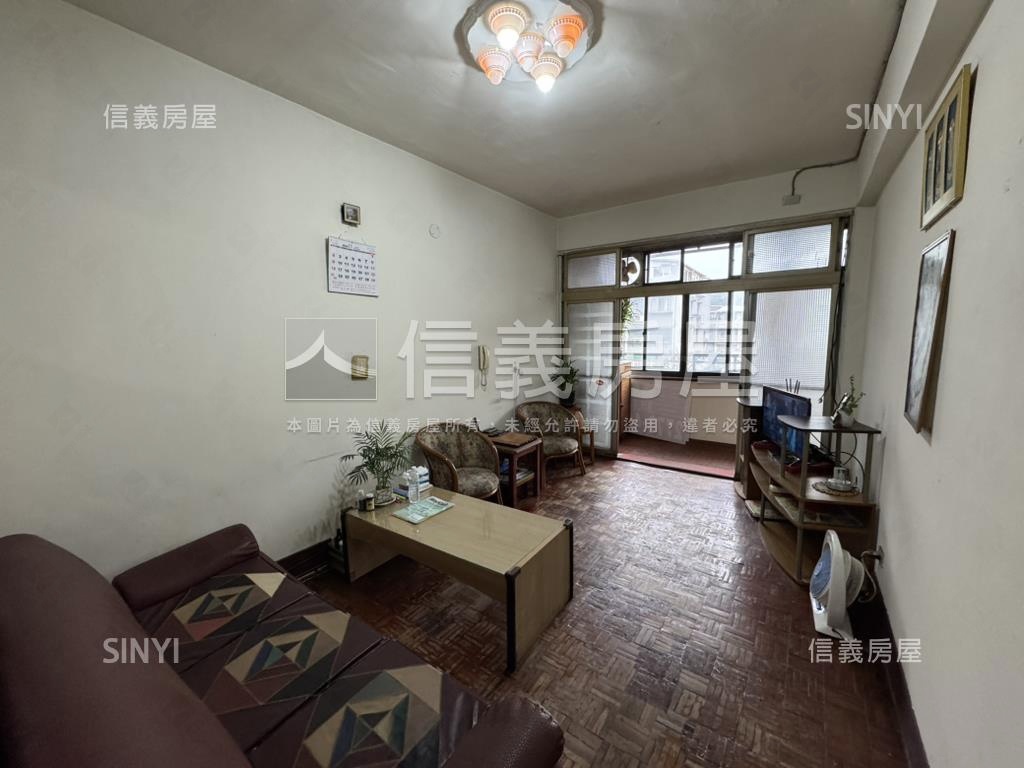 近捷運低總價三房房屋室內格局與周邊環境