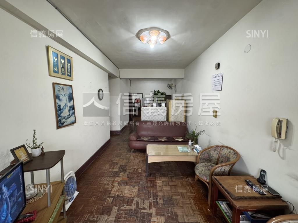 近捷運低總價三房房屋室內格局與周邊環境