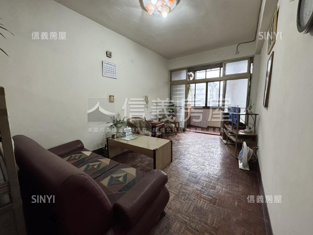 近捷運低總價三房房屋室內格局與周邊環境