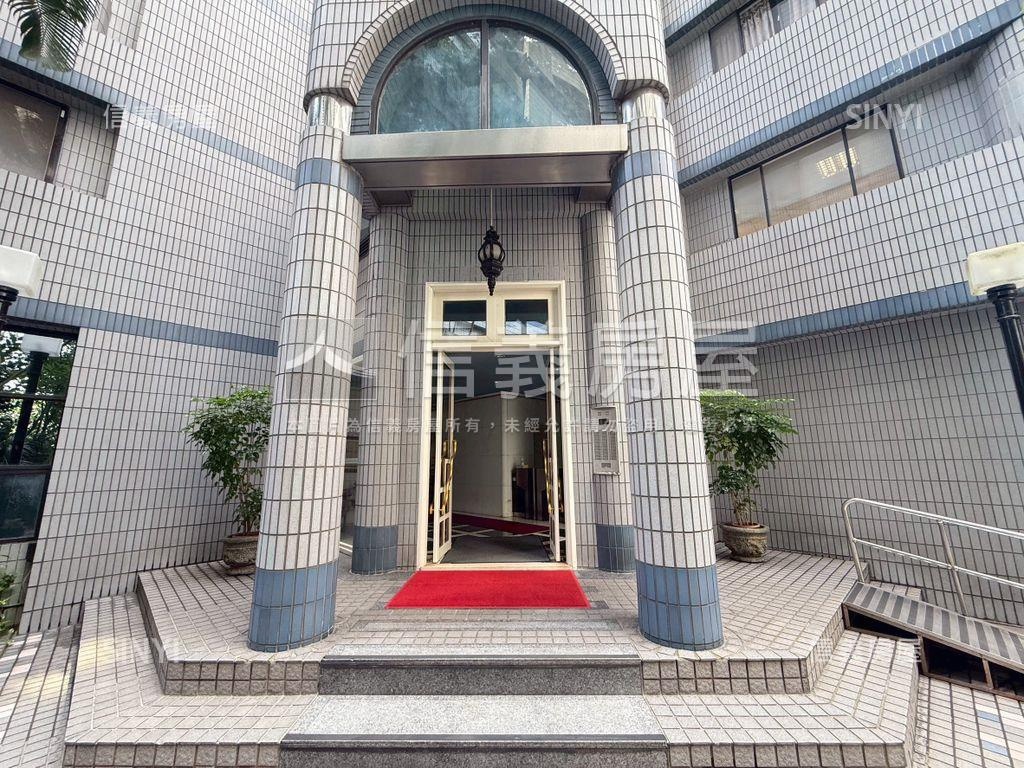 可看仁愛林蔭帝景天廈名邸房屋室內格局與周邊環境