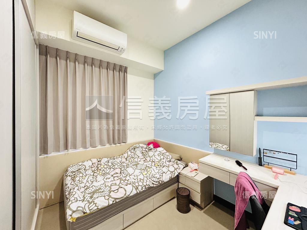 重劃區。臻藏四房車位房屋室內格局與周邊環境
