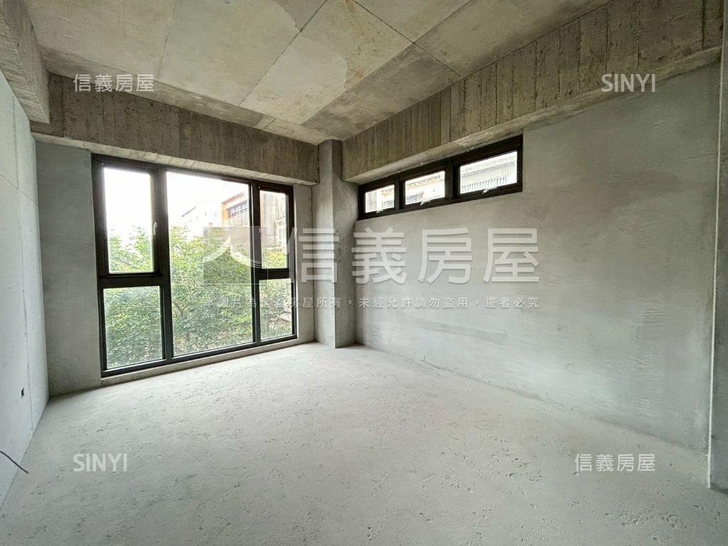 稀有市區面樹梢採光兩房房屋室內格局與周邊環境