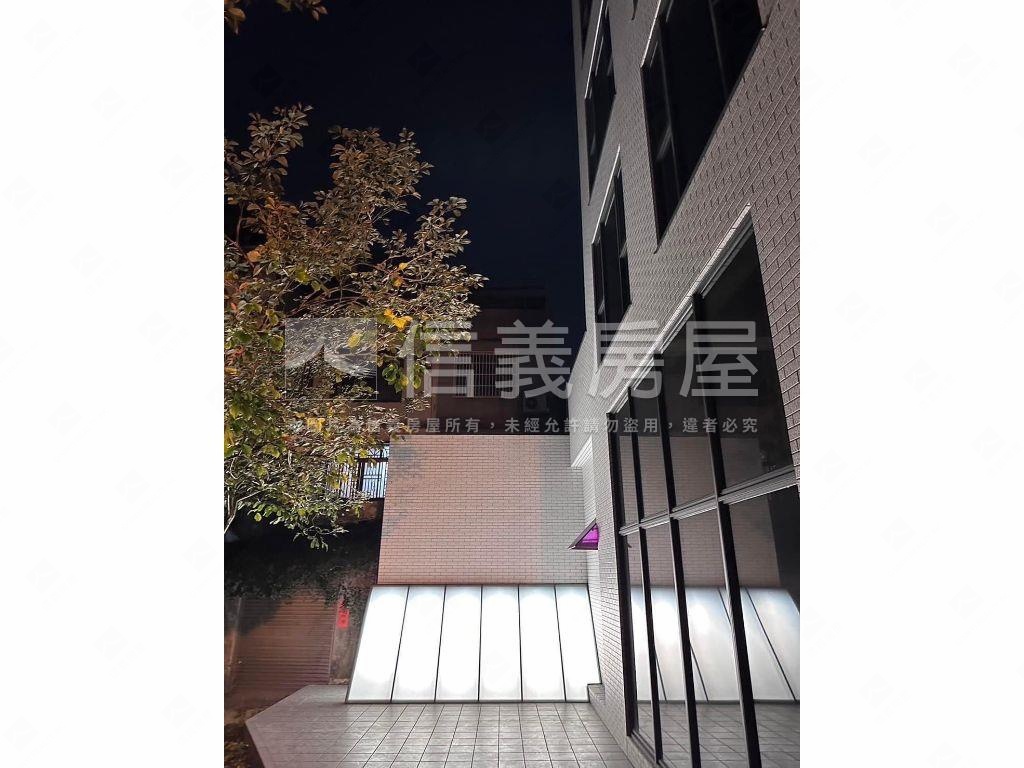 稀有市區面樹梢採光兩房房屋室內格局與周邊環境