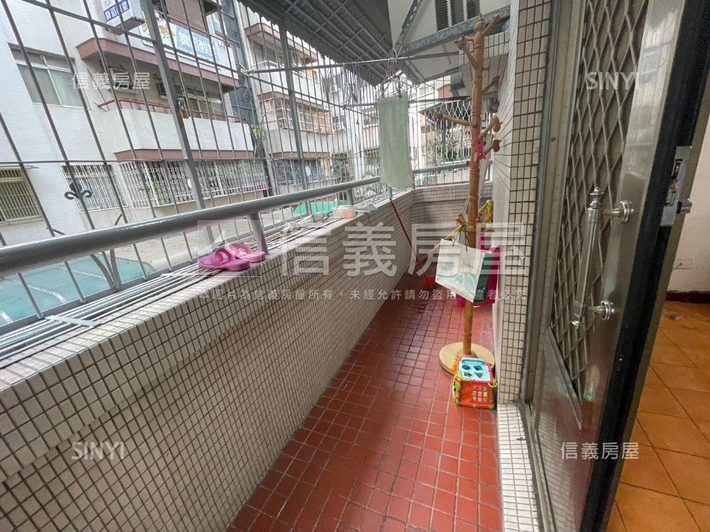 國泰建設二中四房首購看這房屋室內格局與周邊環境