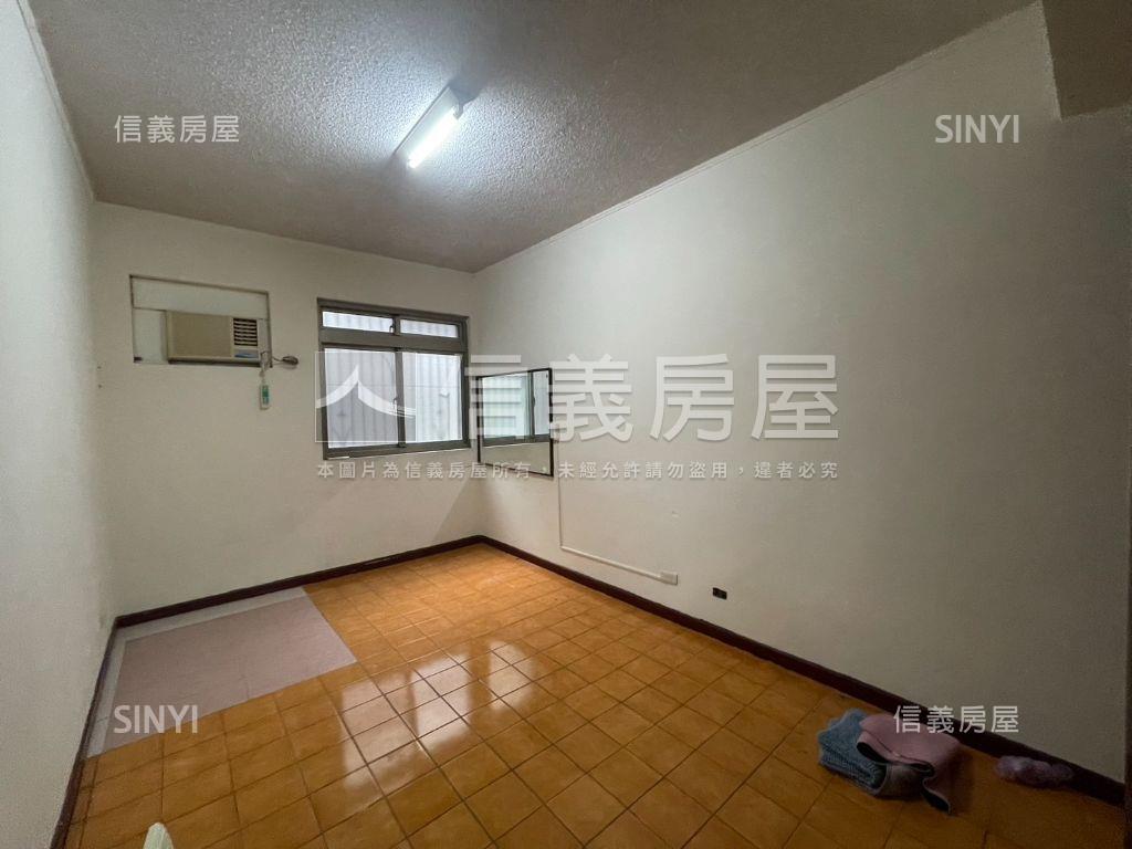 國泰建設二中四房首購看這房屋室內格局與周邊環境