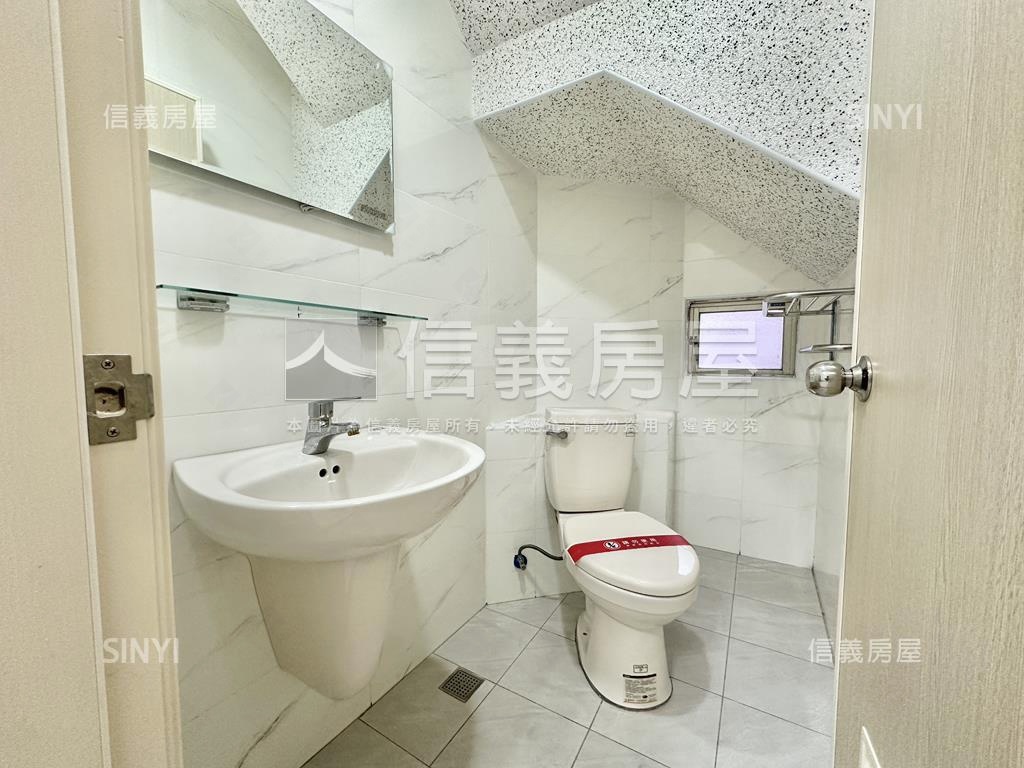 近商場環境宜居３房雙車位房屋室內格局與周邊環境