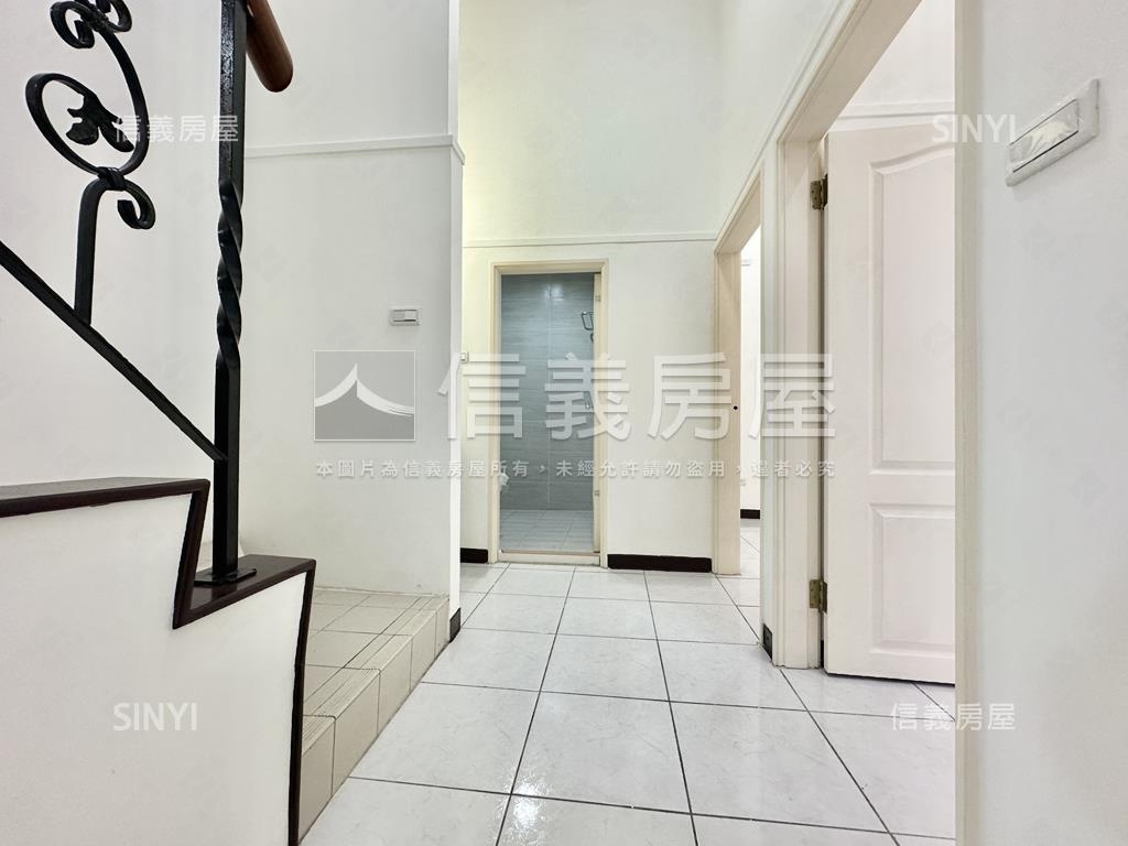 近商場環境宜居３房雙車位房屋室內格局與周邊環境