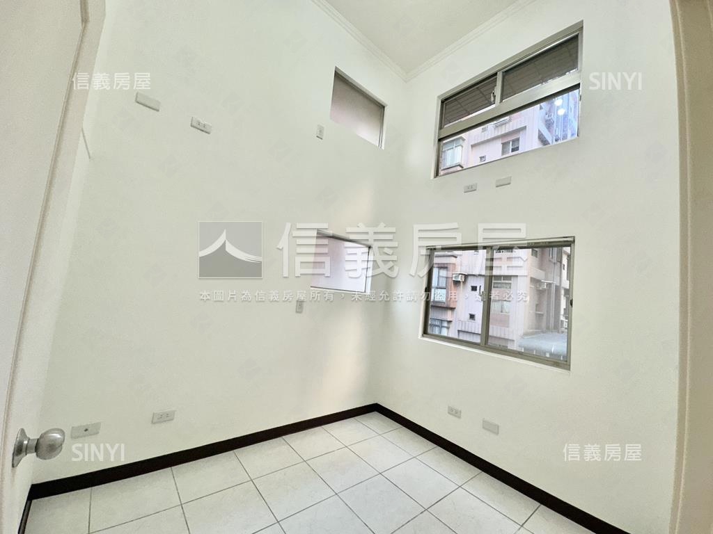 近商場環境宜居３房雙車位房屋室內格局與周邊環境