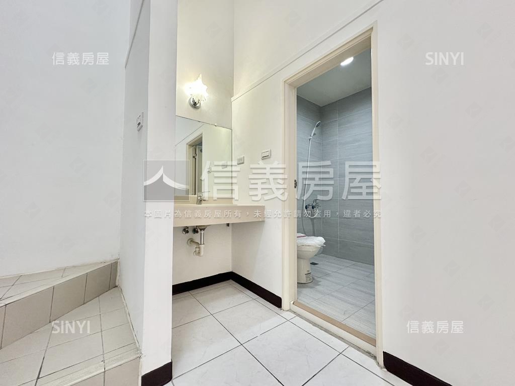 近商場環境宜居３房雙車位房屋室內格局與周邊環境