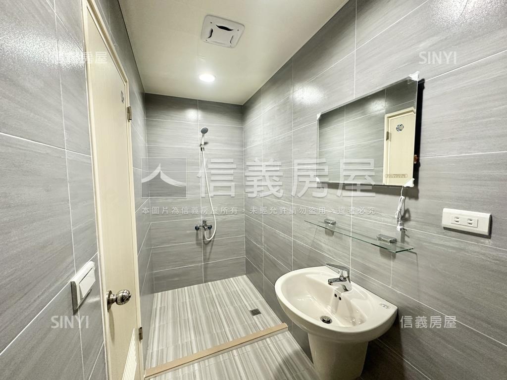 近商場環境宜居３房雙車位房屋室內格局與周邊環境