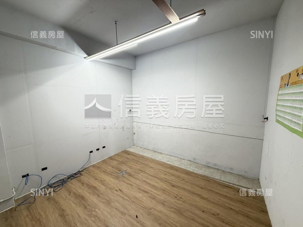 南園二路稀有一樓店住房屋室內格局與周邊環境