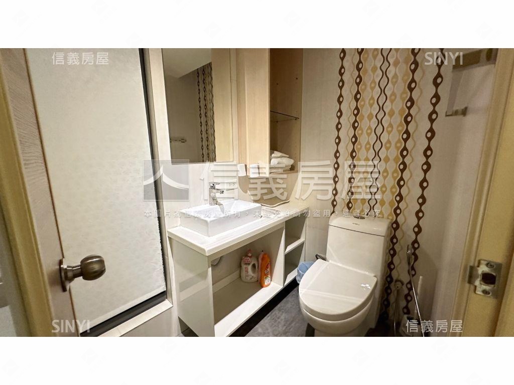 （專）世界之心衛浴開窗房屋室內格局與周邊環境