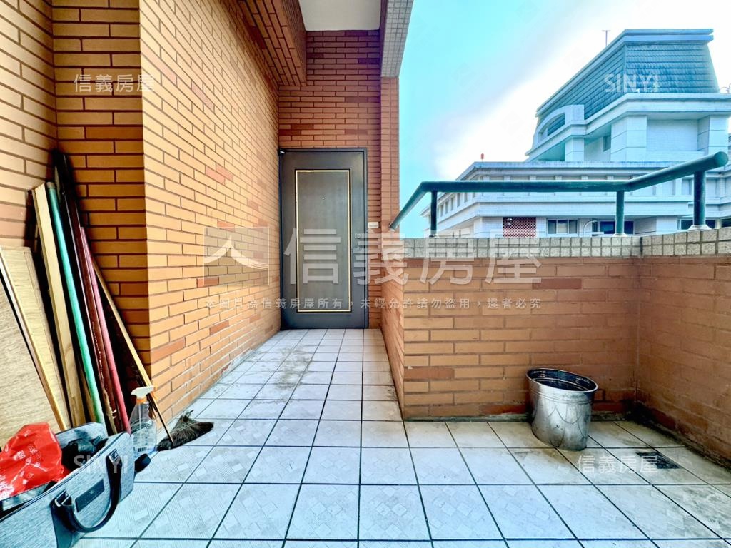 工學商圈２房１室尬平車房屋室內格局與周邊環境