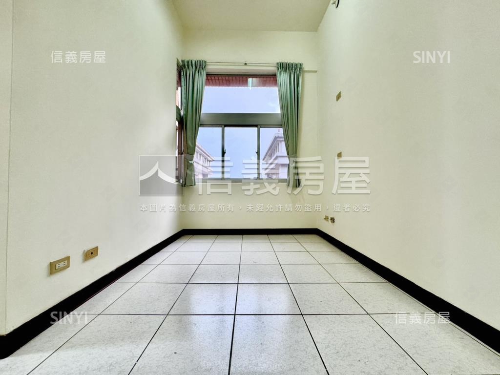 工學商圈２房１室尬平車房屋室內格局與周邊環境