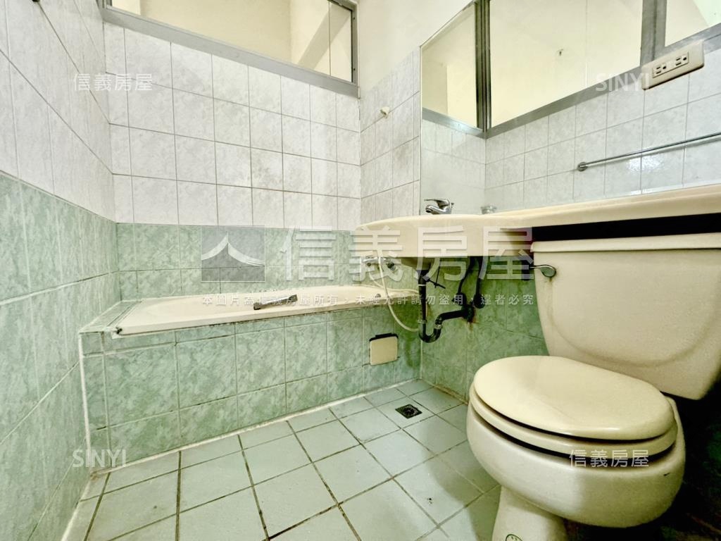 工學商圈２房１室尬平車房屋室內格局與周邊環境