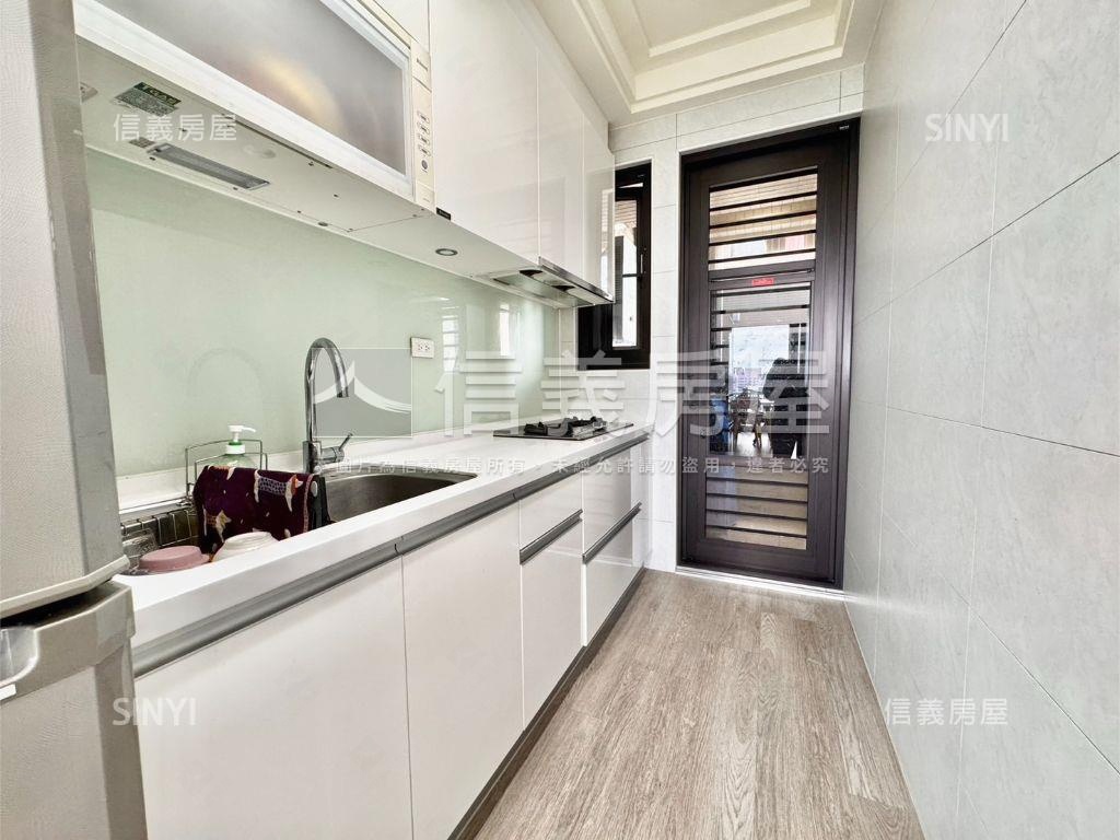 獨家新板宸高樓景觀美３房房屋室內格局與周邊環境