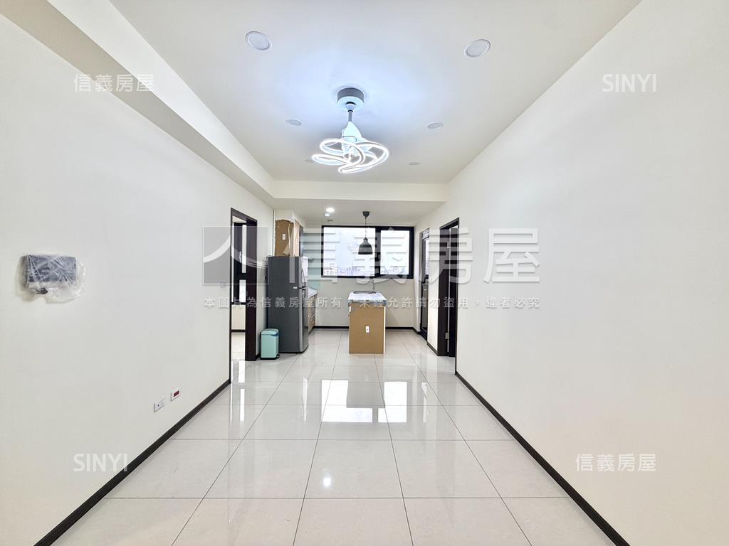 近宋屋國小澐鋒３房車位房屋室內格局與周邊環境