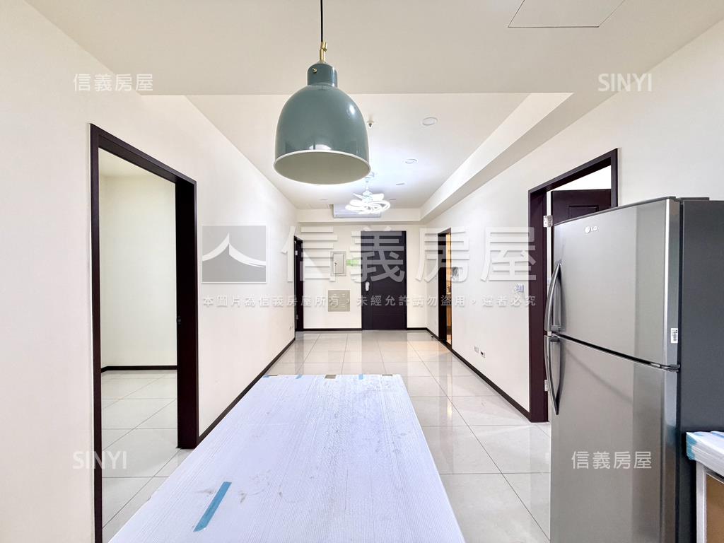 近宋屋國小澐鋒３房車位房屋室內格局與周邊環境