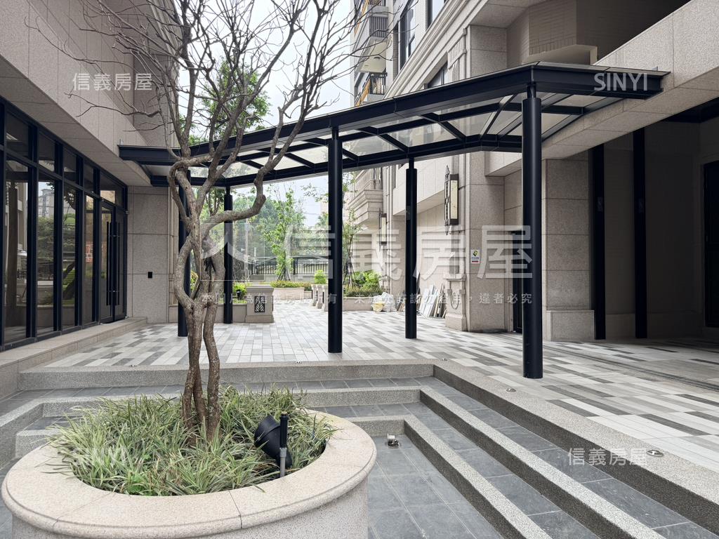 近宋屋國小澐鋒３房車位房屋室內格局與周邊環境