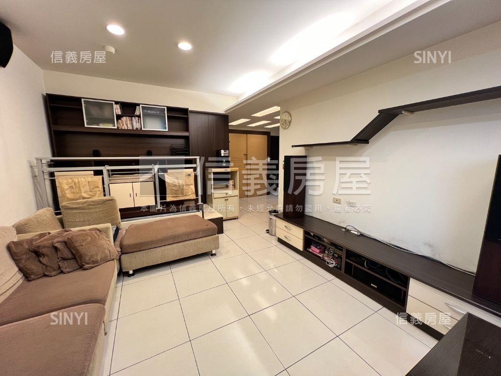 歐洲巴黎朝南三房車位房屋室內格局與周邊環境