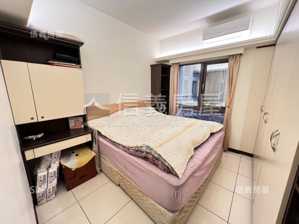 歐洲巴黎朝南三房車位房屋室內格局與周邊環境