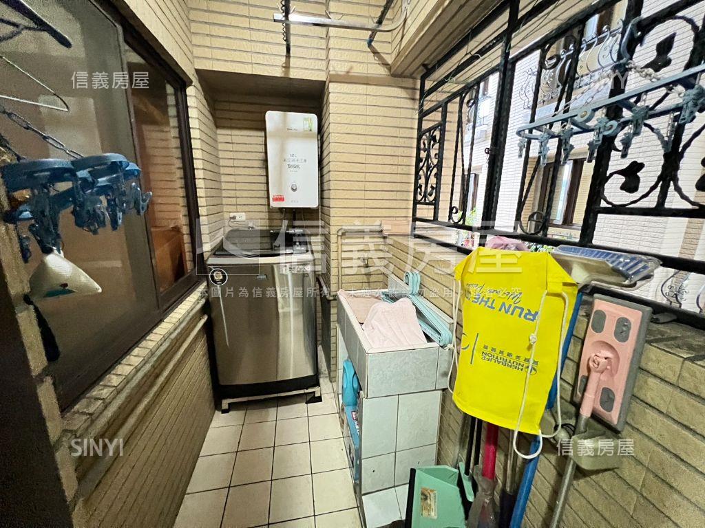 歐洲巴黎朝南三房車位房屋室內格局與周邊環境