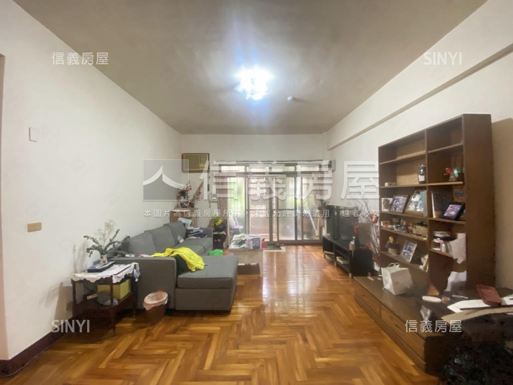 中崙新城一樓庭院戶房屋室內格局與周邊環境