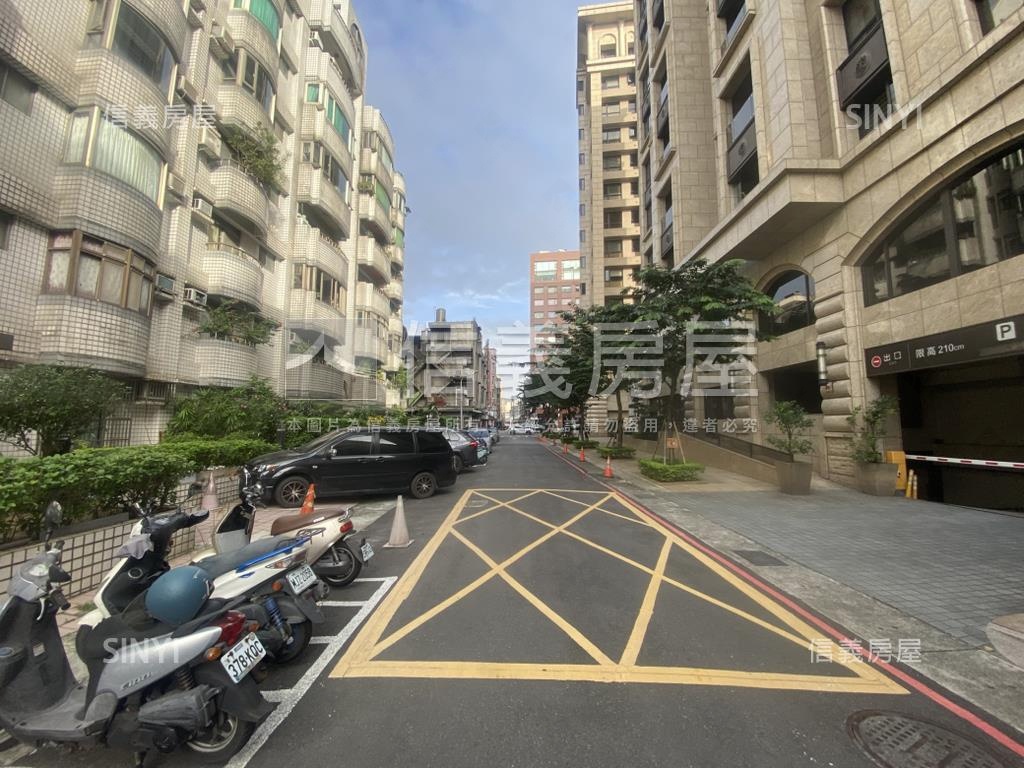 中崙新城一樓庭院戶房屋室內格局與周邊環境