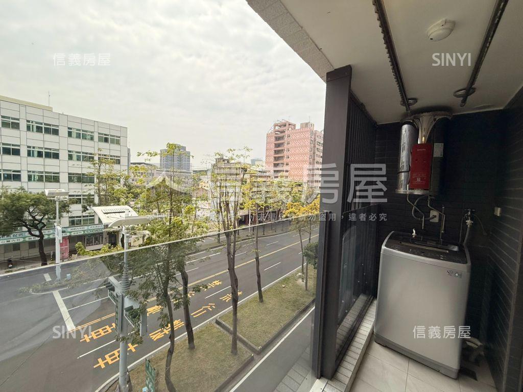 亞灣區雙面採光兩房車位房屋室內格局與周邊環境