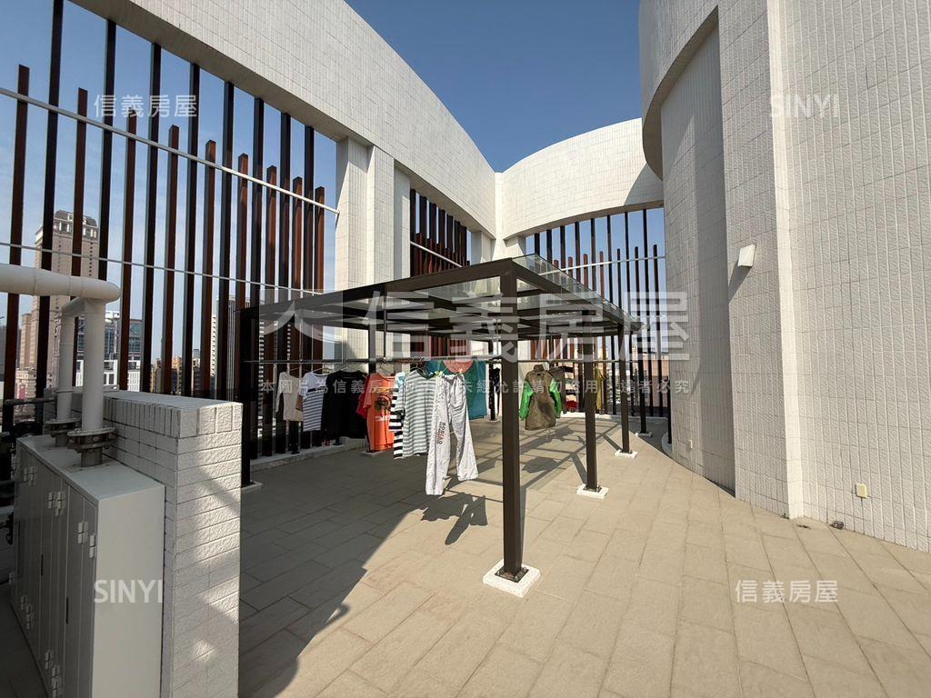 亞灣區雙面採光兩房車位房屋室內格局與周邊環境