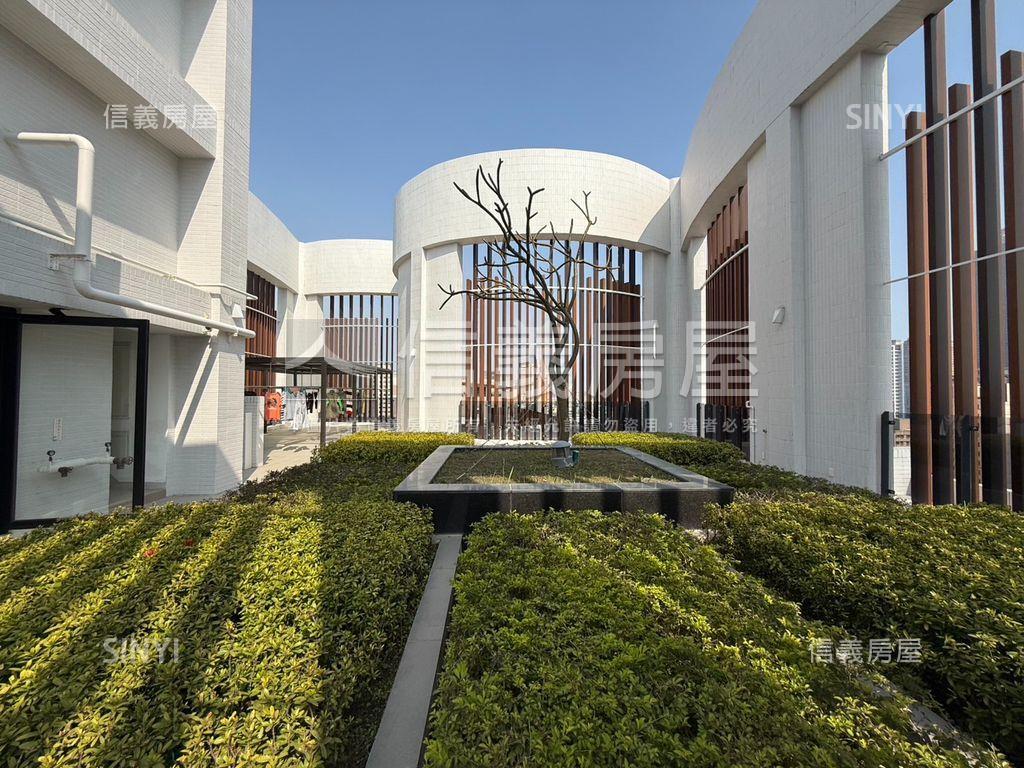 亞灣區雙面採光兩房車位房屋室內格局與周邊環境