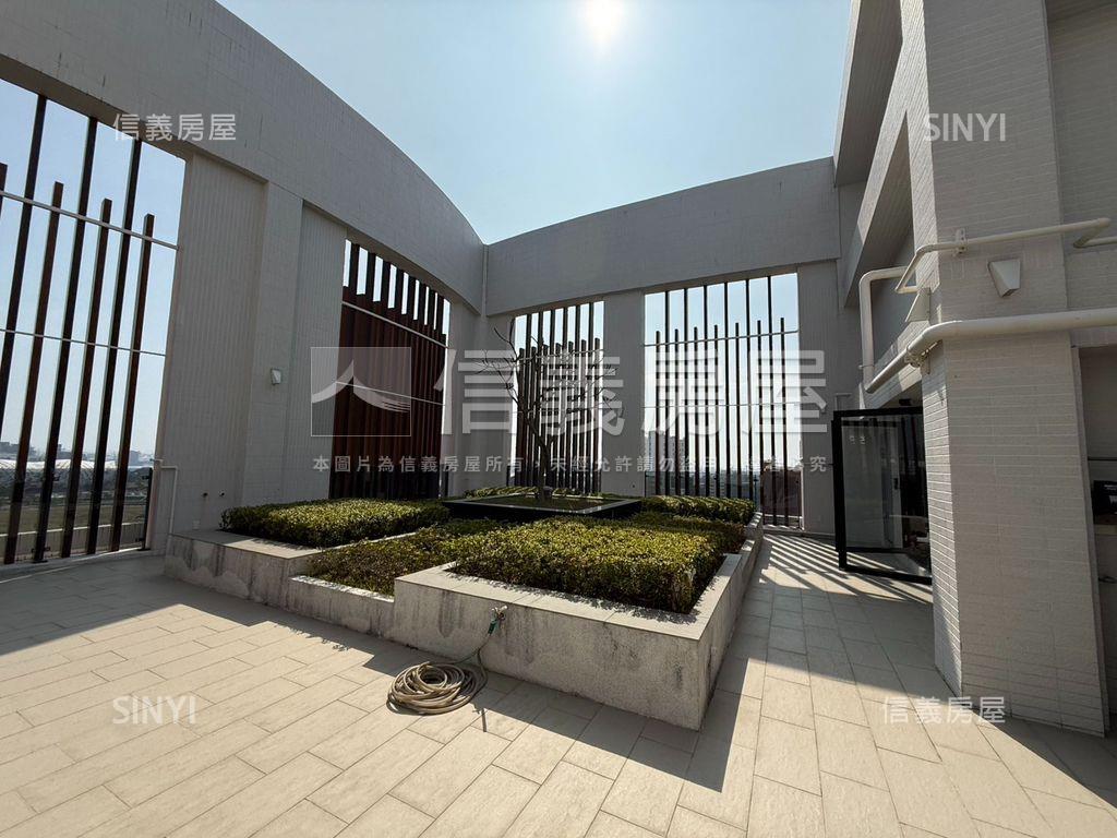 亞灣區雙面採光兩房車位房屋室內格局與周邊環境