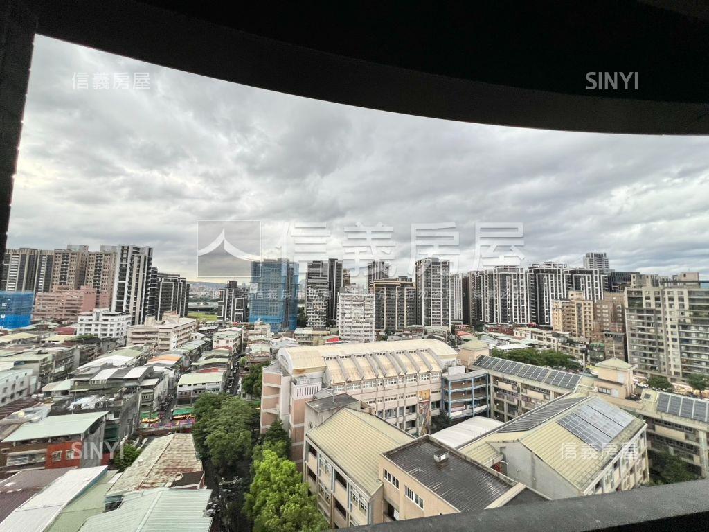 江翠捷運第一天廈景觀兩房房屋室內格局與周邊環境