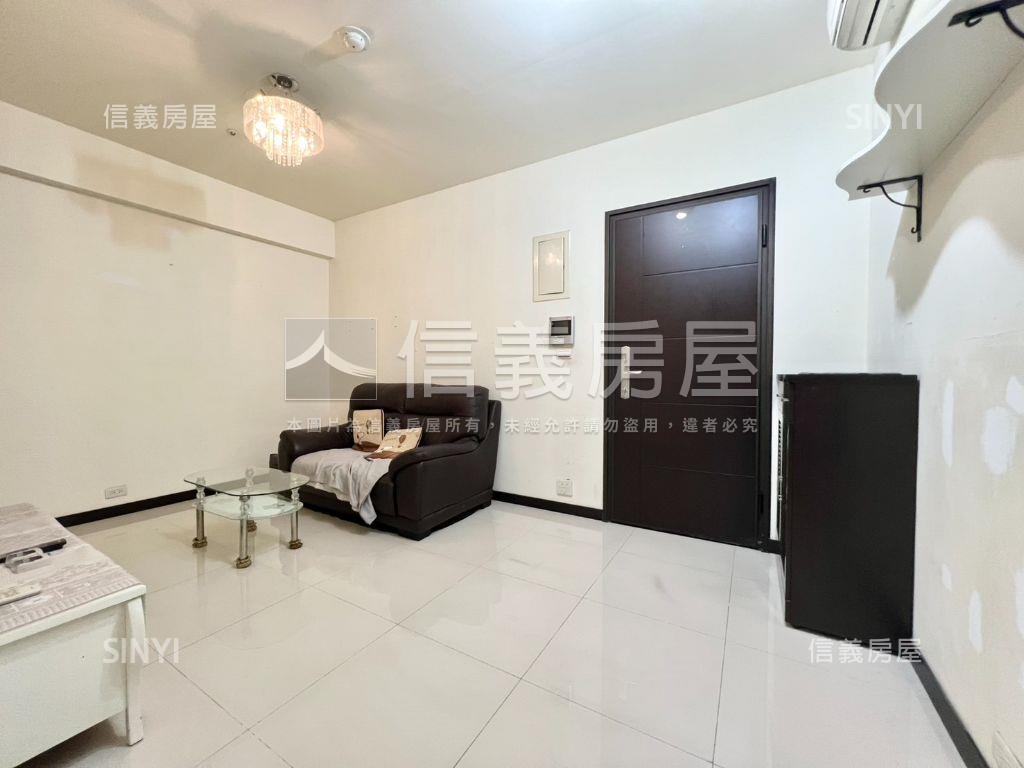 江翠捷運第一天廈景觀兩房房屋室內格局與周邊環境