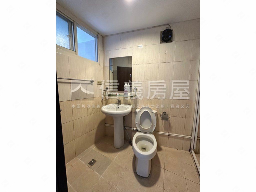 ❀低總裝潢邊間採光美寓❀房屋室內格局與周邊環境