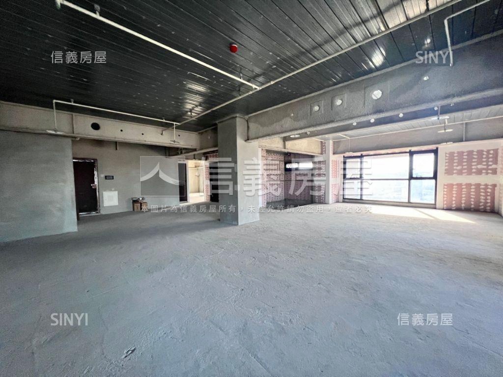 帝寶高樓前棟視野戶房屋室內格局與周邊環境